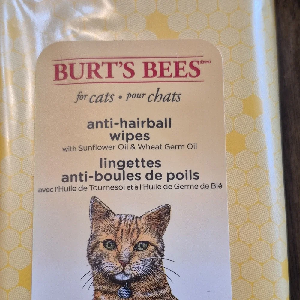 4 Burt's Bees for Pets Anti-Hairball Wipes for Cats Sunflower Oil & Wheat Germ